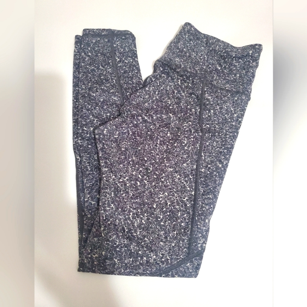 Athleta Salutation Pebble Beach Tight Legging